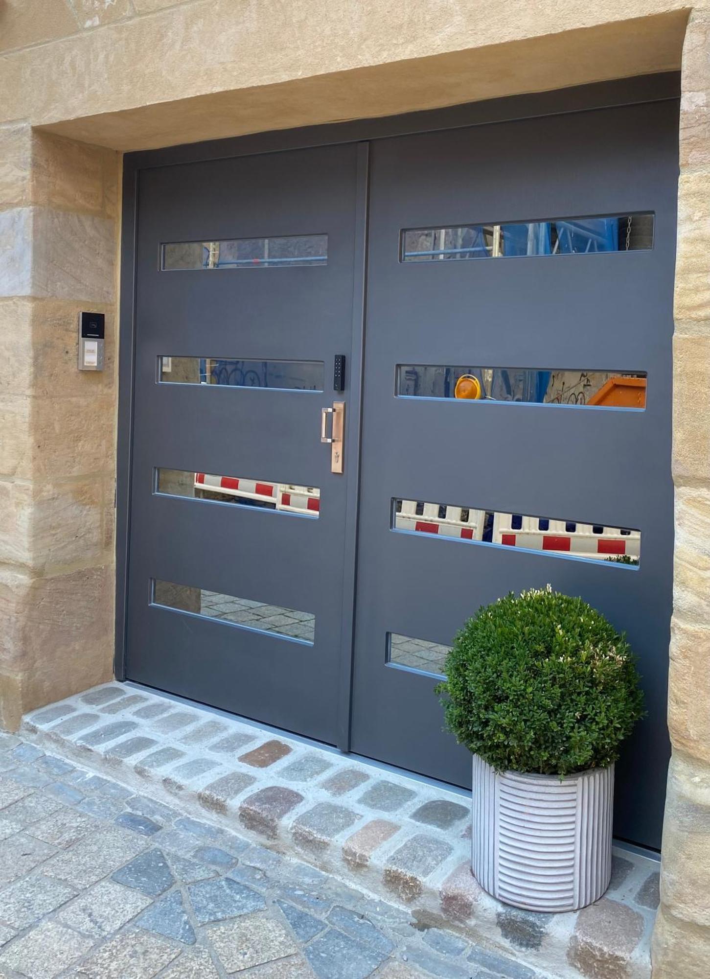 Romantisches Apartment Mit Whirlpool In Bayreuther Fussgaengerzone Exteriör bild