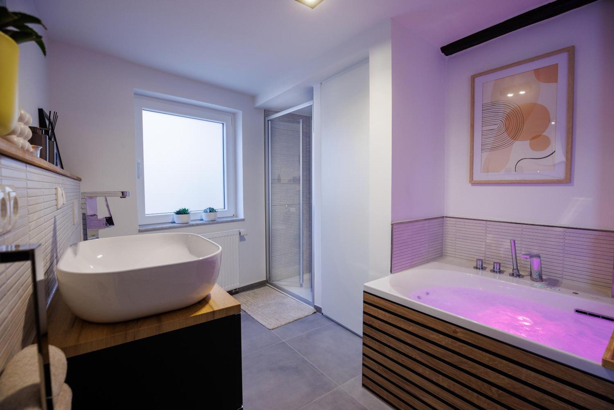 Romantisches Apartment Mit Whirlpool In Bayreuther Fussgaengerzone Exteriör bild